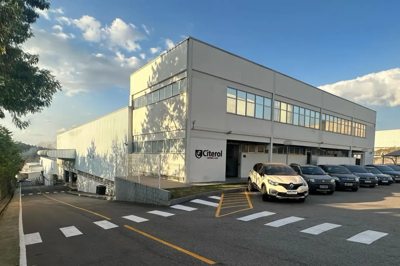 A fábrica e a sede da Citerol, em Contagem, Minas Gerais